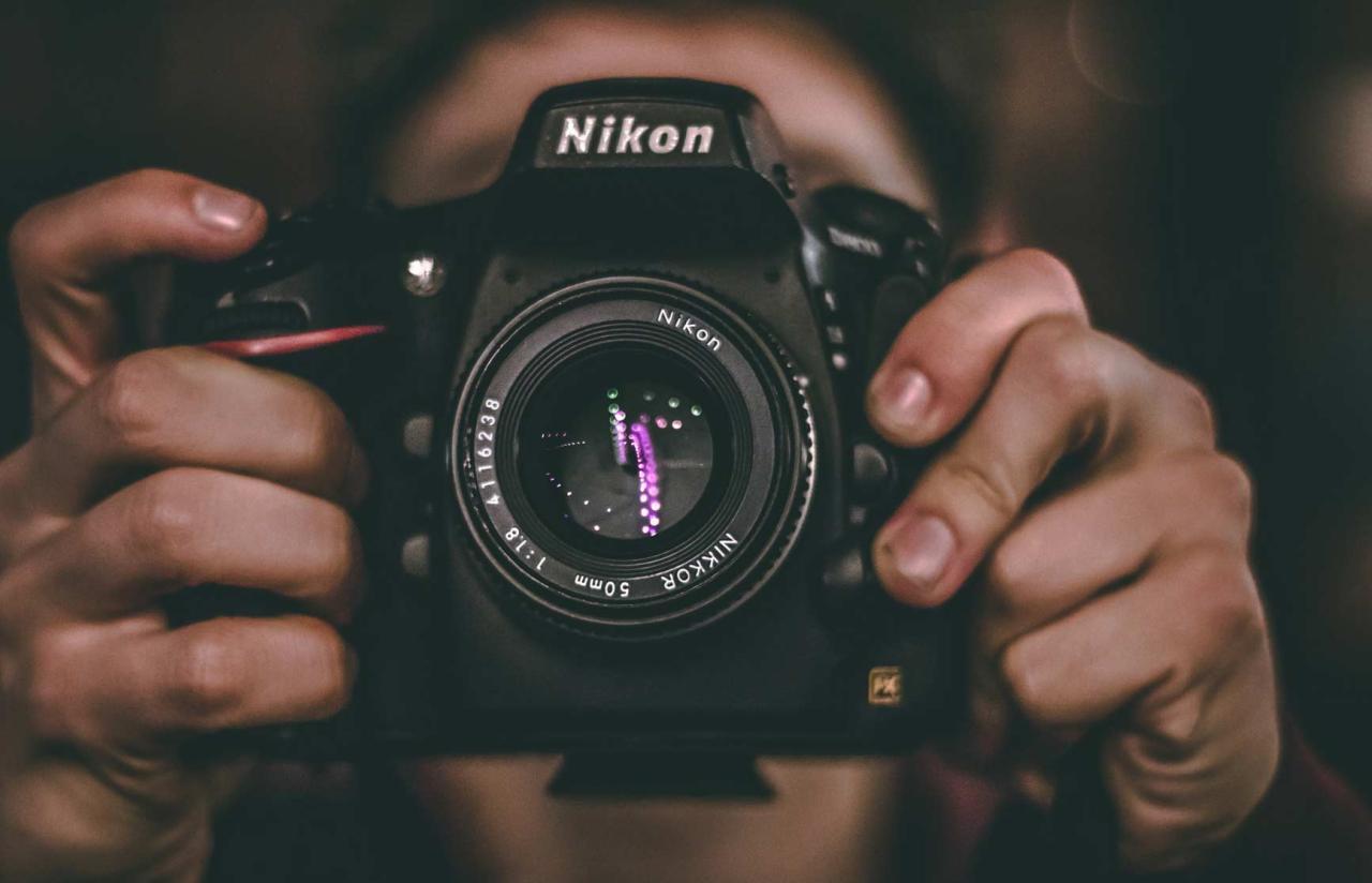 How to Hold a Camera Steady to Take Sharper Photos: 6 Pro Tips How to Hold a Camera Steady to Take Sharper Photos: 6 Pro Tips